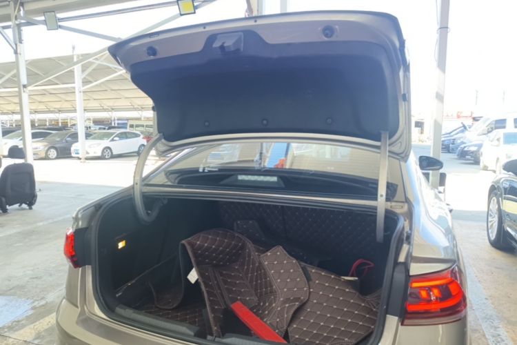 Volkswagen Bora 2023 #21 Volkswagen Bora 2023 صورة سيارة #21