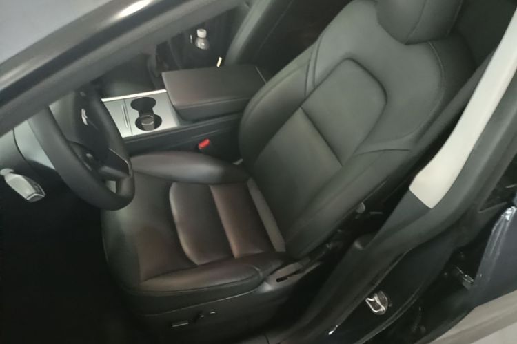Tesla Model Y 2021 #15 Tesla Model Y 2021 car image #15