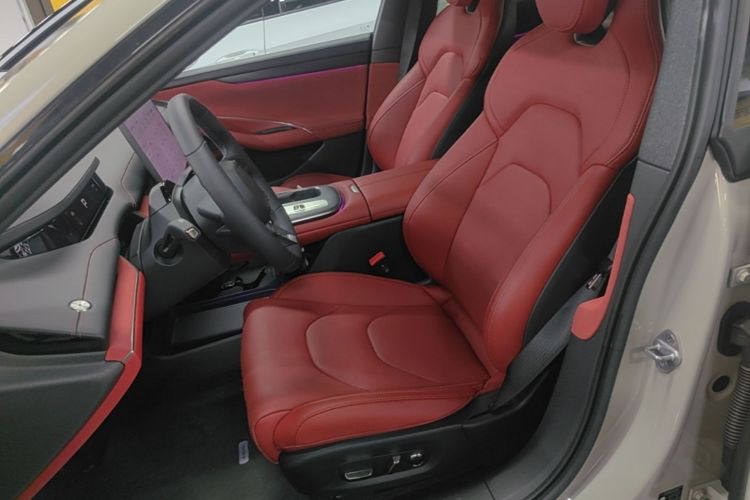 MI SU7 2024 car image #15