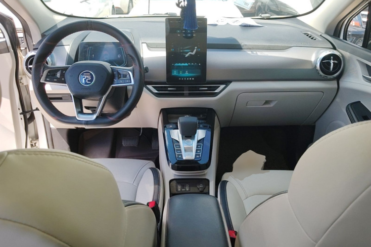 BYD Yuan Pro 2022 #10 BYD Yuan Pro 2022 car image #10