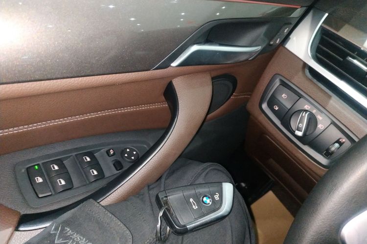 BMW X1 New Energy 2018 car image #9