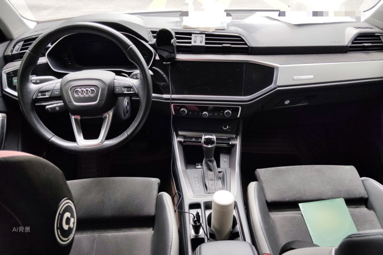 Audi Q3 2022 car image #11