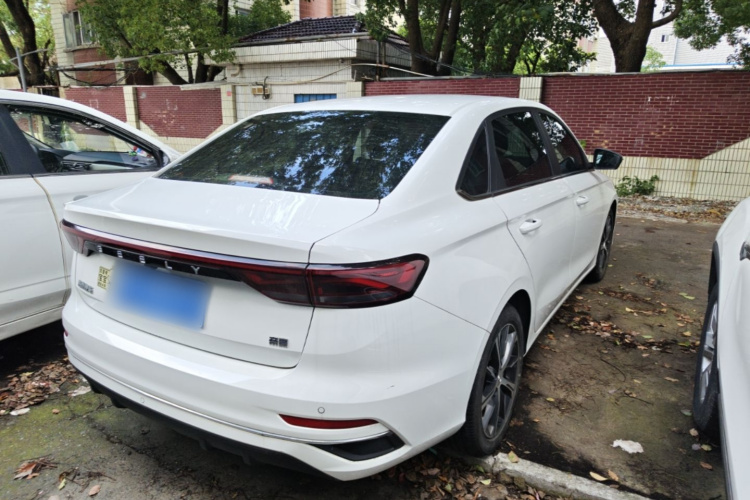 GEELY Emgrand 2023 car image #7