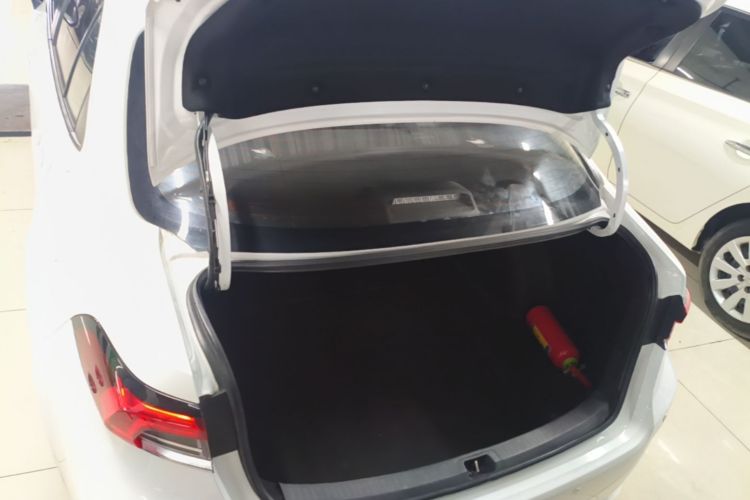 Toyota Corolla 2023 car image #19