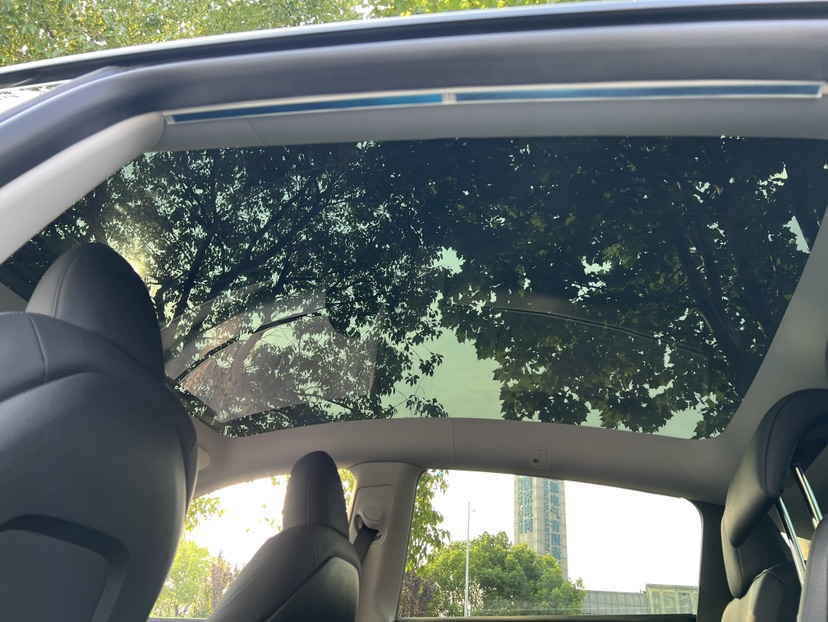Tesla Model Y 2022 #14 Tesla Model Y 2022 car image #14