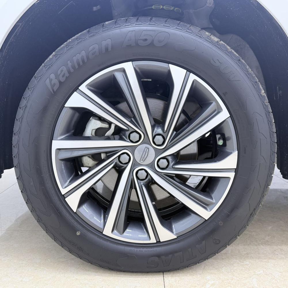 GEELY Vision X6 2021 immagine di auto #11