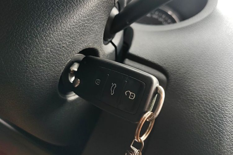 Volkswagen Polo 2019 car image #9