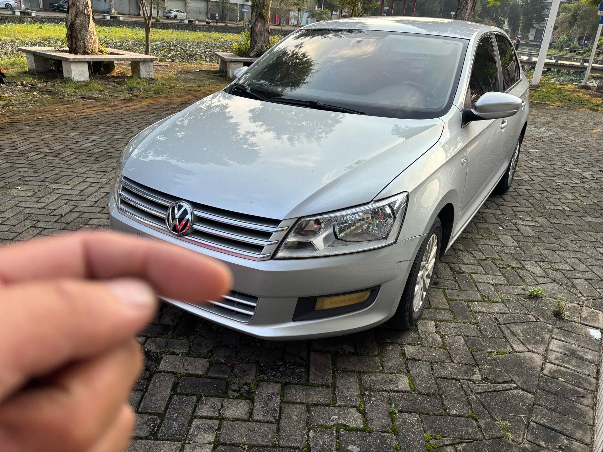 Volkswagen Santana 2015 car image 