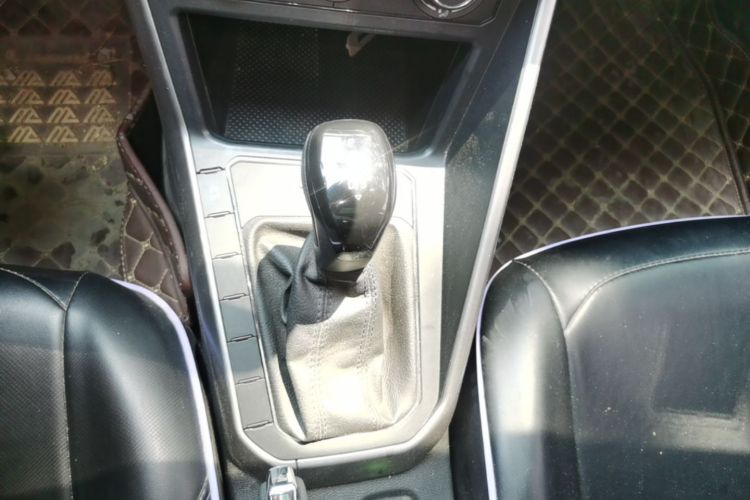 Volkswagen Polo 2020 car image #14