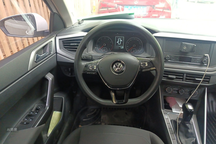 Volkswagen Polo 2020 car image #12