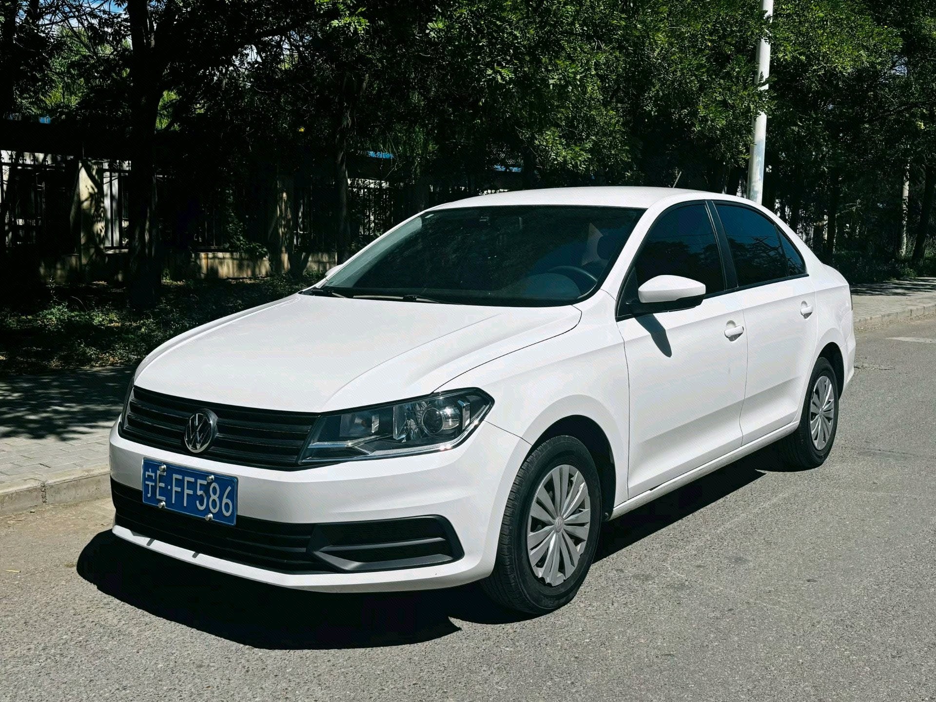 Volkswagen Santana 2022 car image 
