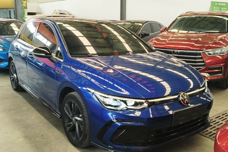 Volkswagen Golf 2021 car image #4