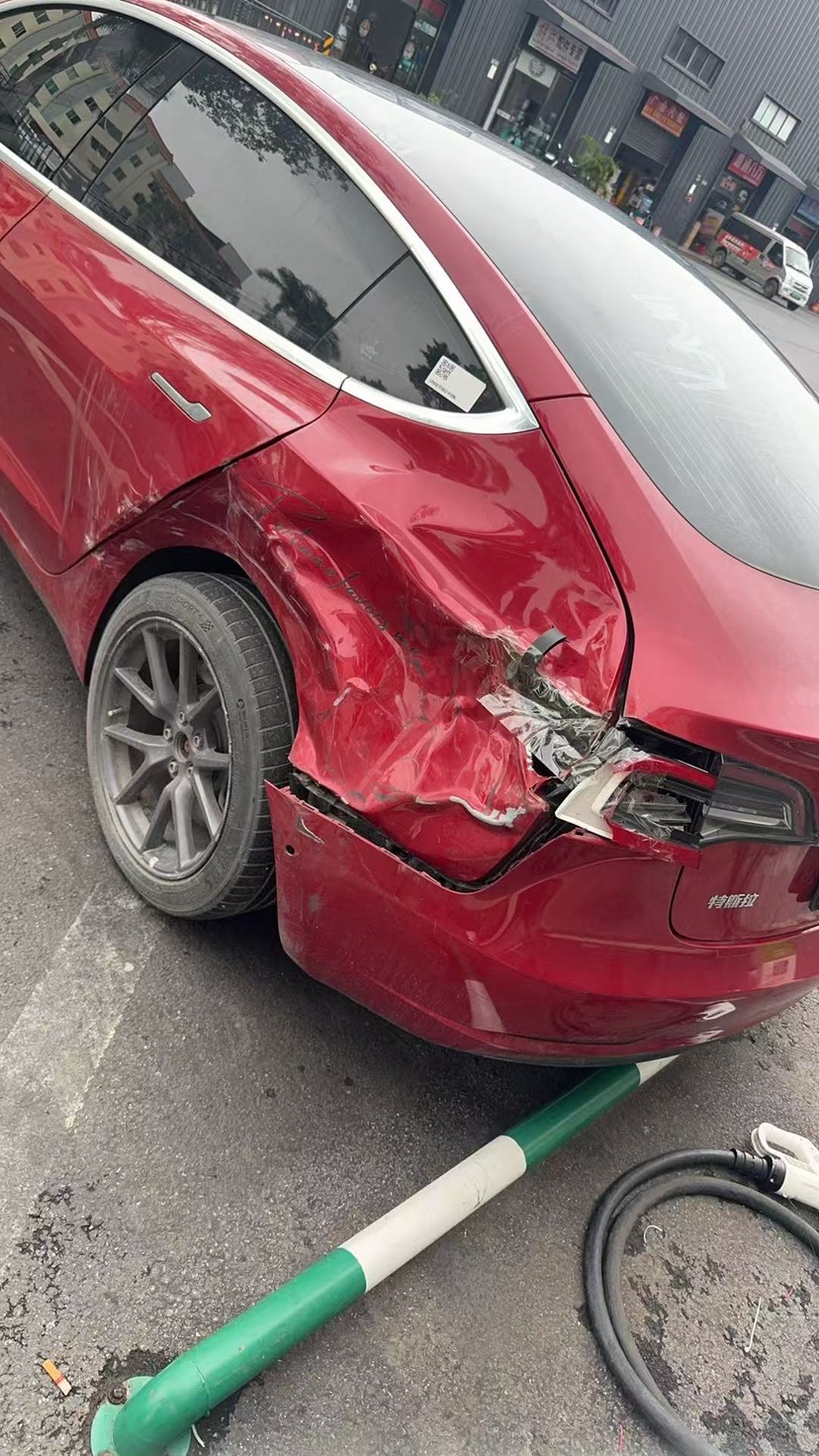 Tesla Model 3 2021 car image #5