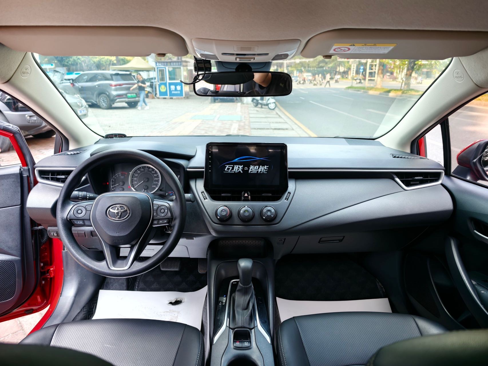 Toyota Corolla 2019 #9 Toyota Corolla 2019 car image #9