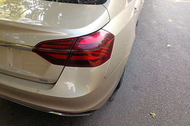 GEELY Emgrand 2019 #8 GEELY Emgrand 2019 car image #8