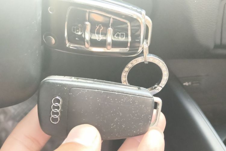 Audi A3 2018 car image #9