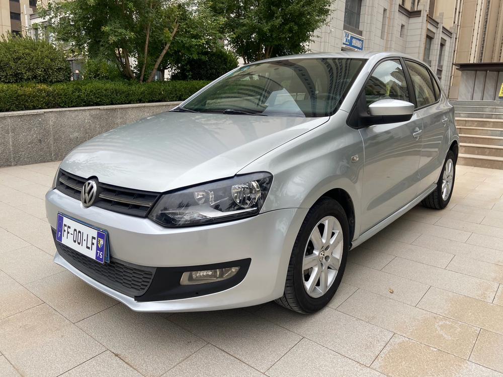 Volkswagen Polo 2014 Volkswagen Polo 2014 car image