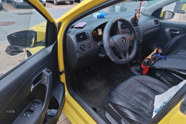 Volkswagen Polo 2015 #18 Volkswagen Polo 2015 car image #18