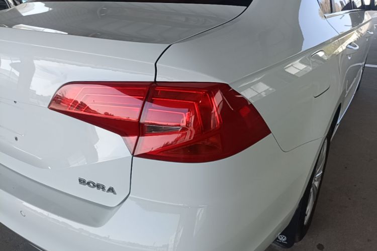 Volkswagen Bora 2018 car image #8