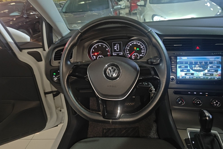 Volkswagen Golf 2015 #11 Volkswagen Golf 2015 car image #11