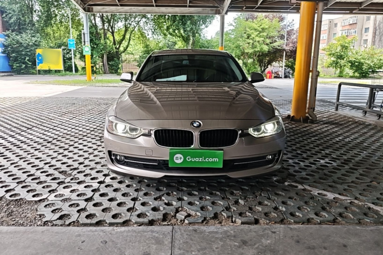 BMW 3 Series 2016 car image #3
