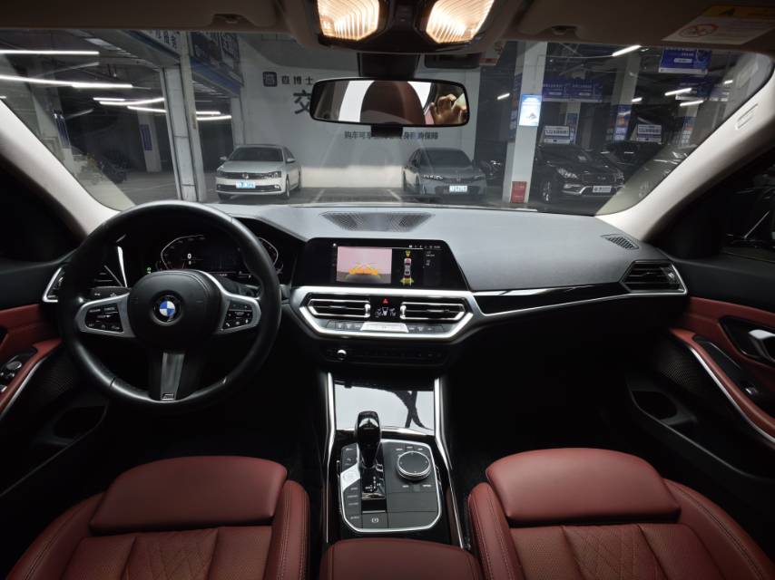 BMW 3 Series 2022 car image #6