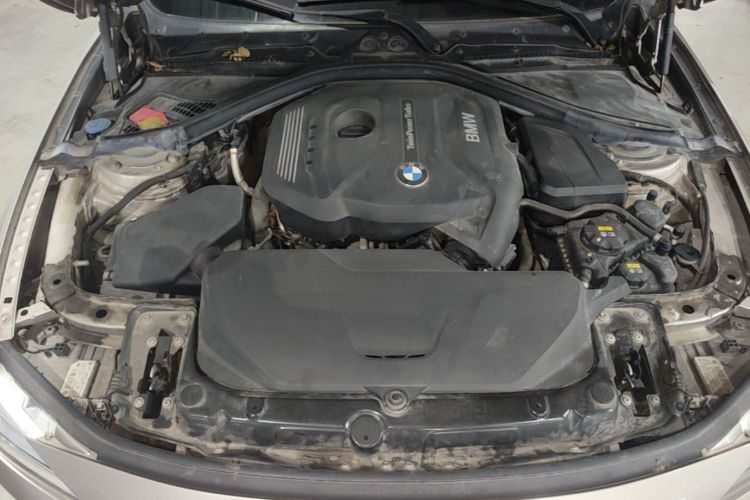 BMW 3 Series 2018 #20 BMW 3 Series 2018 car image #20