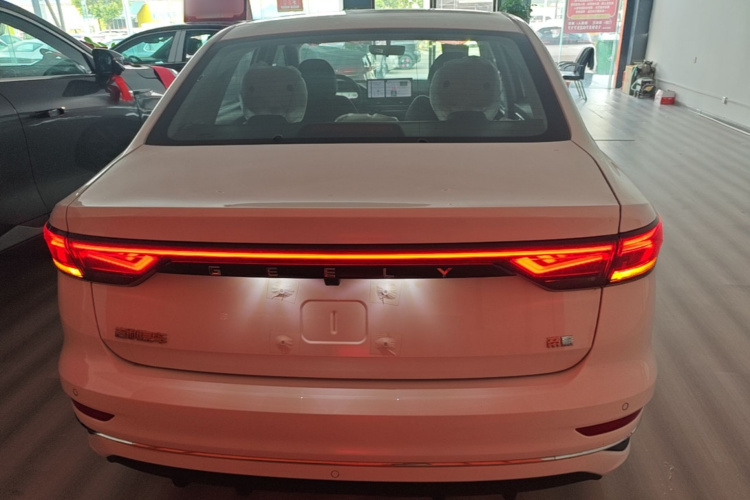 GEELY Emgrand 2026 #6 GEELY Emgrand 2026 car image #6