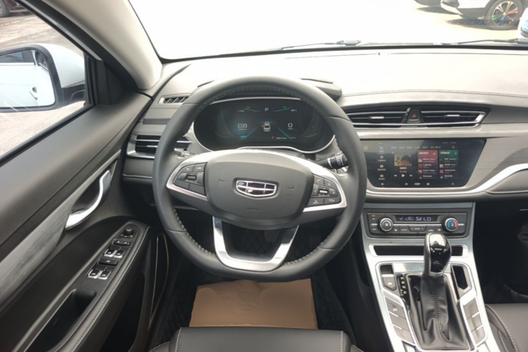 GEELY Emgrand 2021 immagine di auto #11
