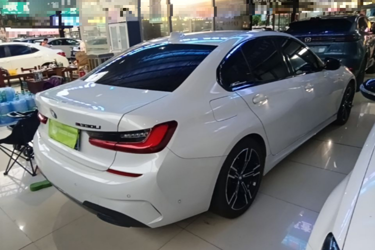 BMW 3 Series 2022 #7 BMW 3 Series 2022 car image #7