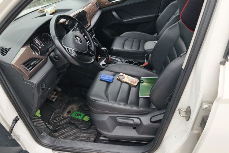 Volkswagen Tharu 2019 car image #17