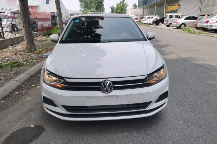 Volkswagen Polo 2020 car image #3