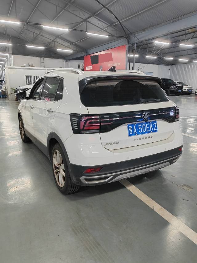 Volkswagen T-Cross 2021 изображение автомобиля #5