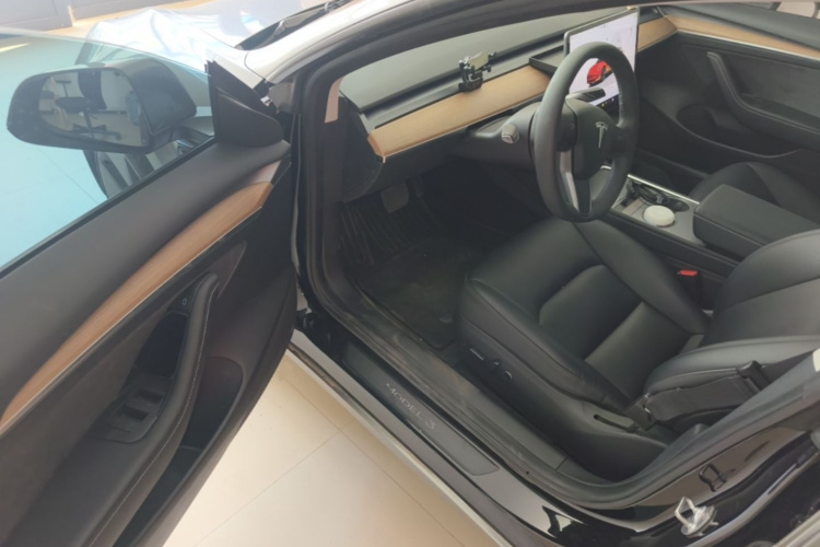 Tesla Model 3 2023 #16 Tesla Model 3 2023 car image #16