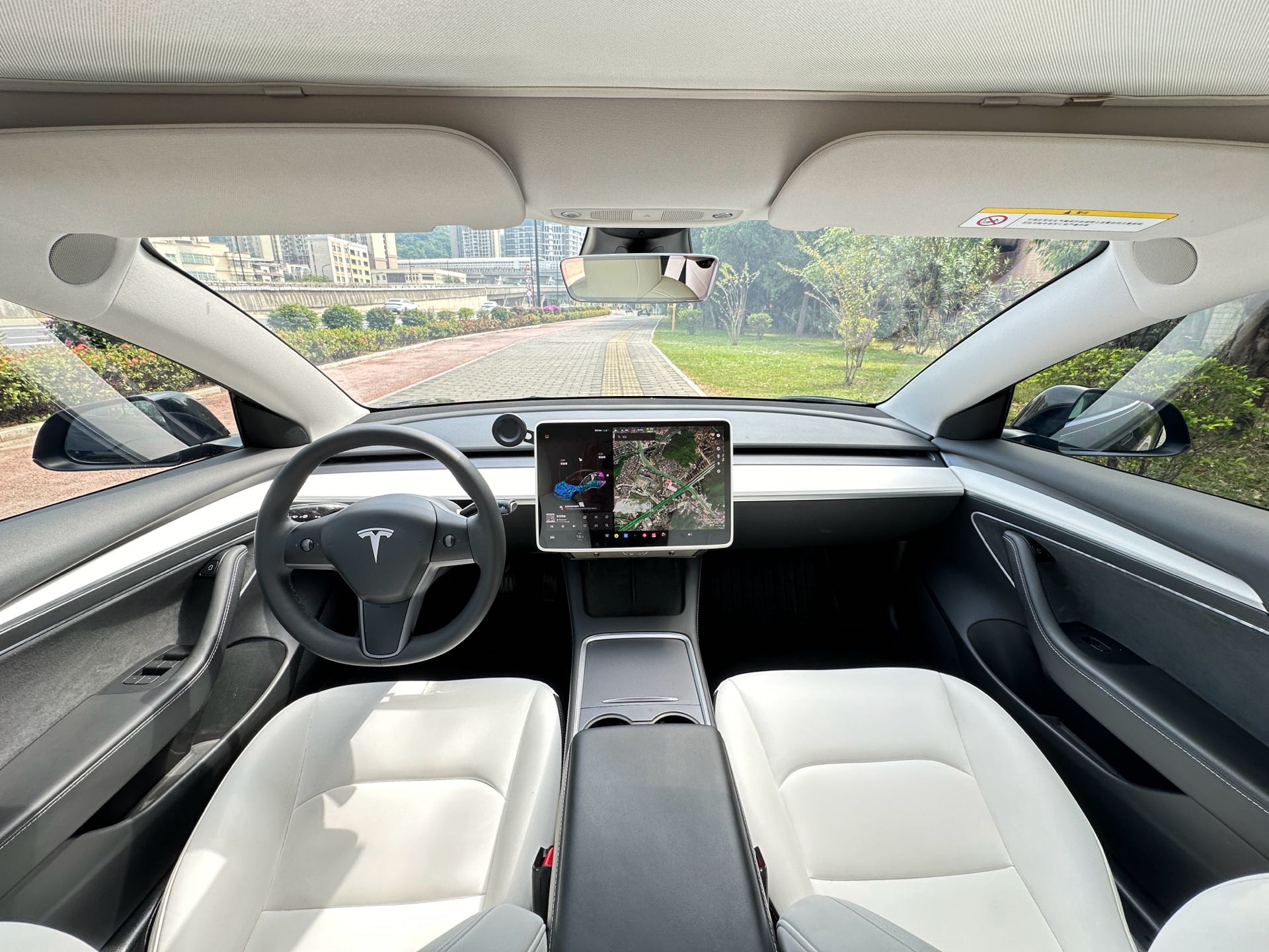 Tesla Model 3 2021 imagen de coche #4