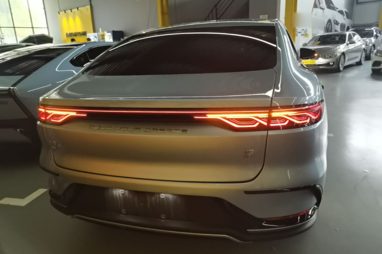 BYD Han 2023 car image #4