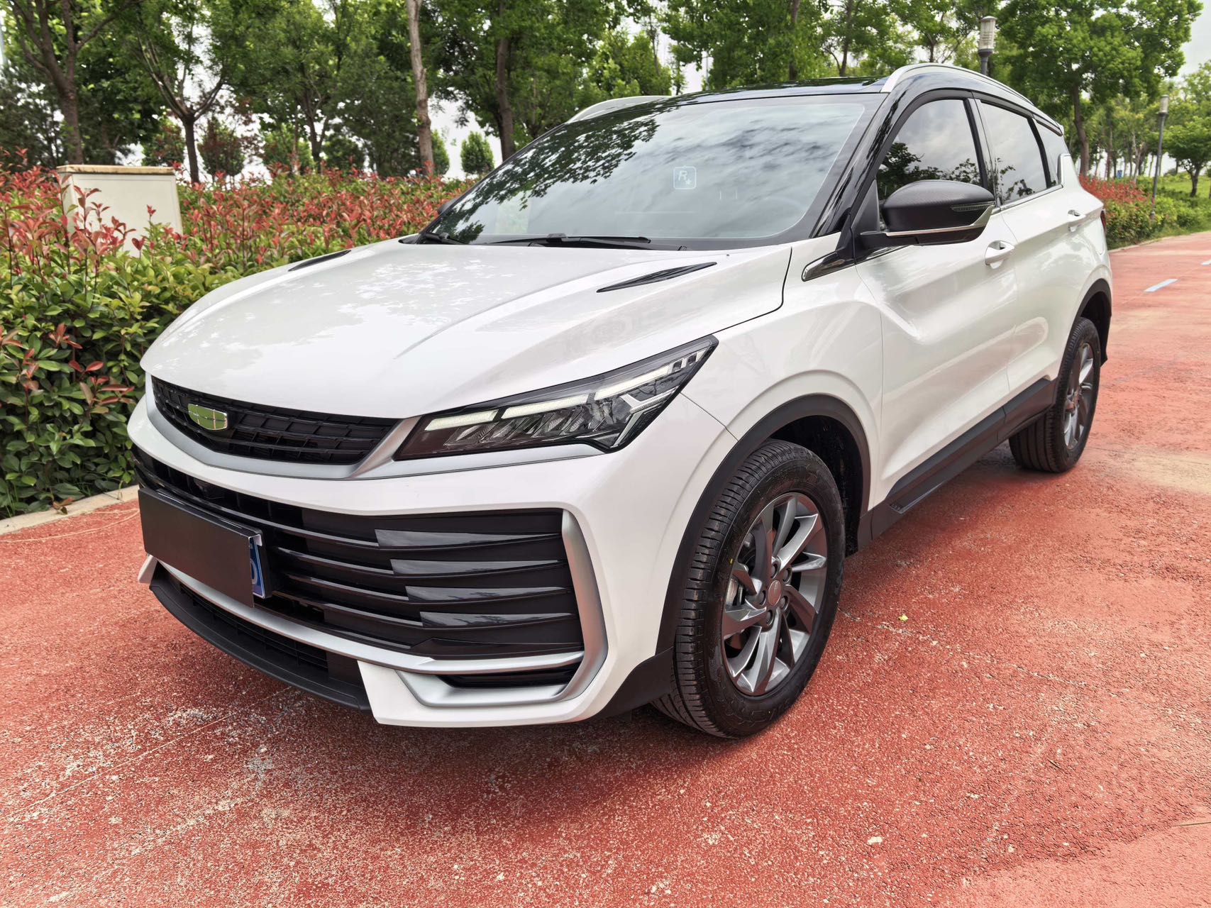GEELY Coolray 2025 car image 