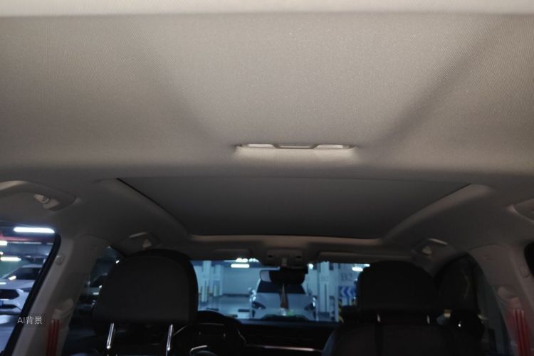 Audi Q3 2022 car image #20
