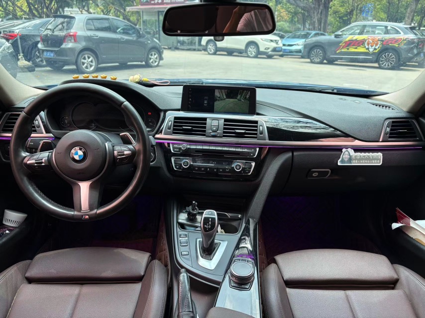 BMW 3 Series 2018 car image #7