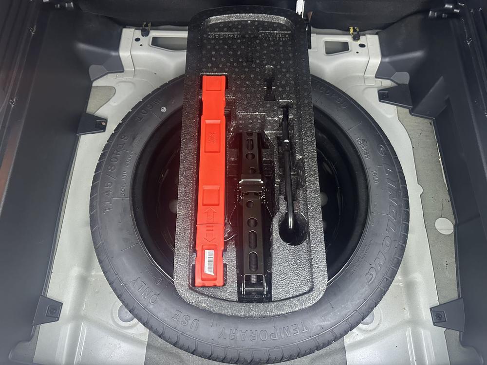 GEELY Vision X6 2022 car image #12