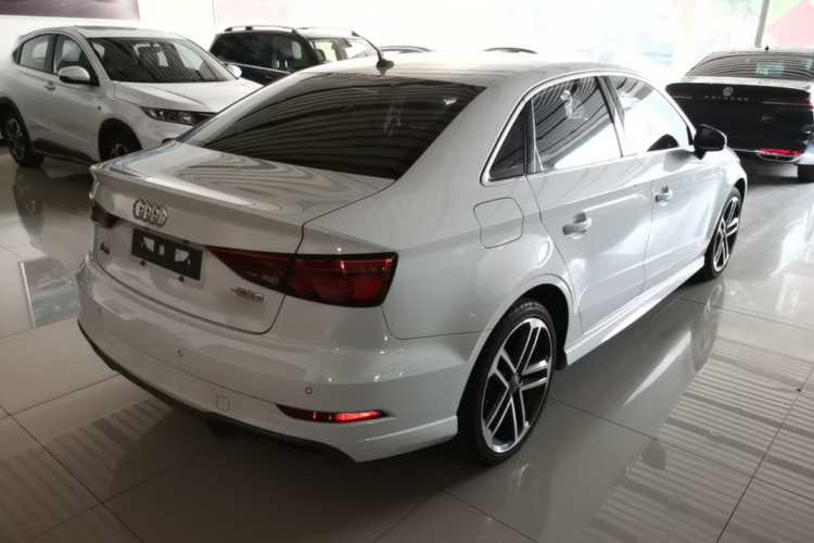 Audi A3 2019 #5 Audi A3 2019 car image #5
