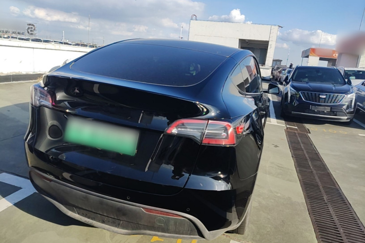 Tesla Model Y 2021 #7 Tesla Model Y 2021 car image #7