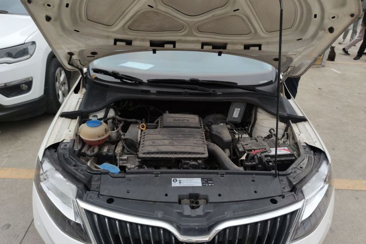 Skoda Rapid 2018 #20 Skoda Rapid 2018 image de voiture #20