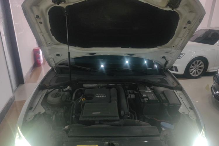 Audi A3 2019 car image #20