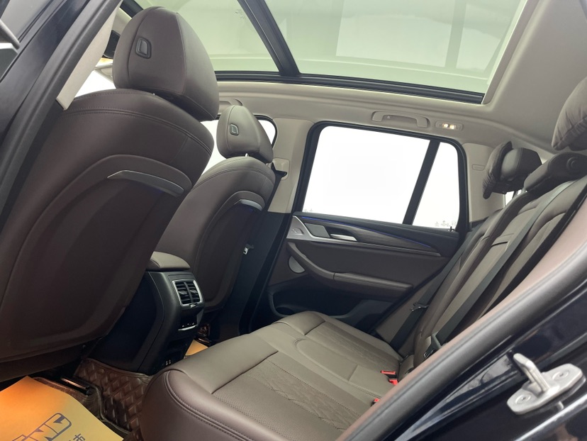 BMW X3 2022 immagine di auto #6