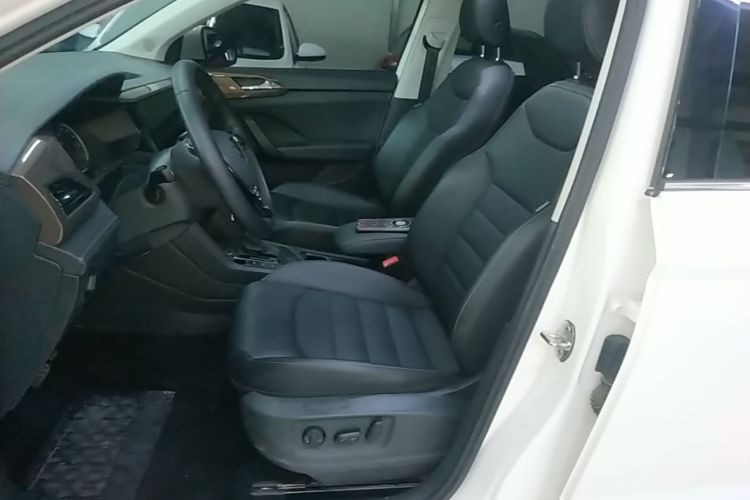 Volkswagen Tharu 2021 car image #15