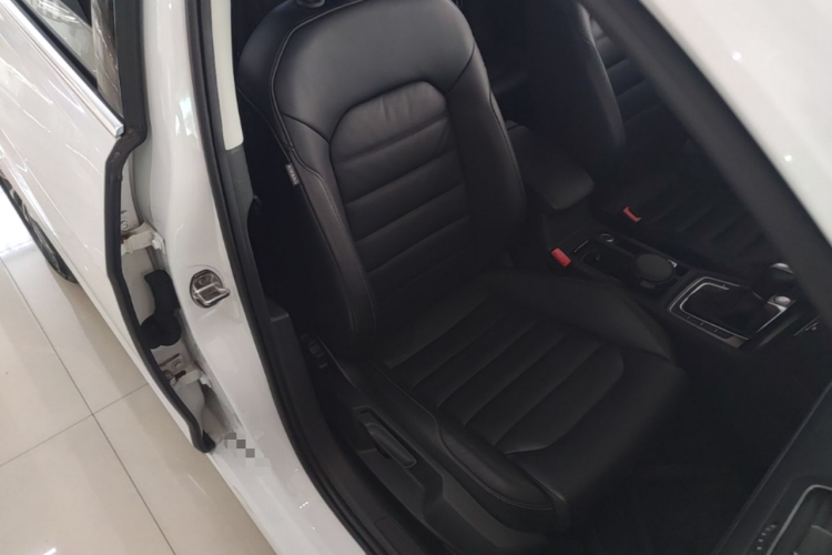 Volkswagen Golf 2016 car image #24