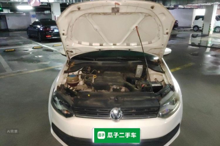 Volkswagen Polo 2015 car image #22