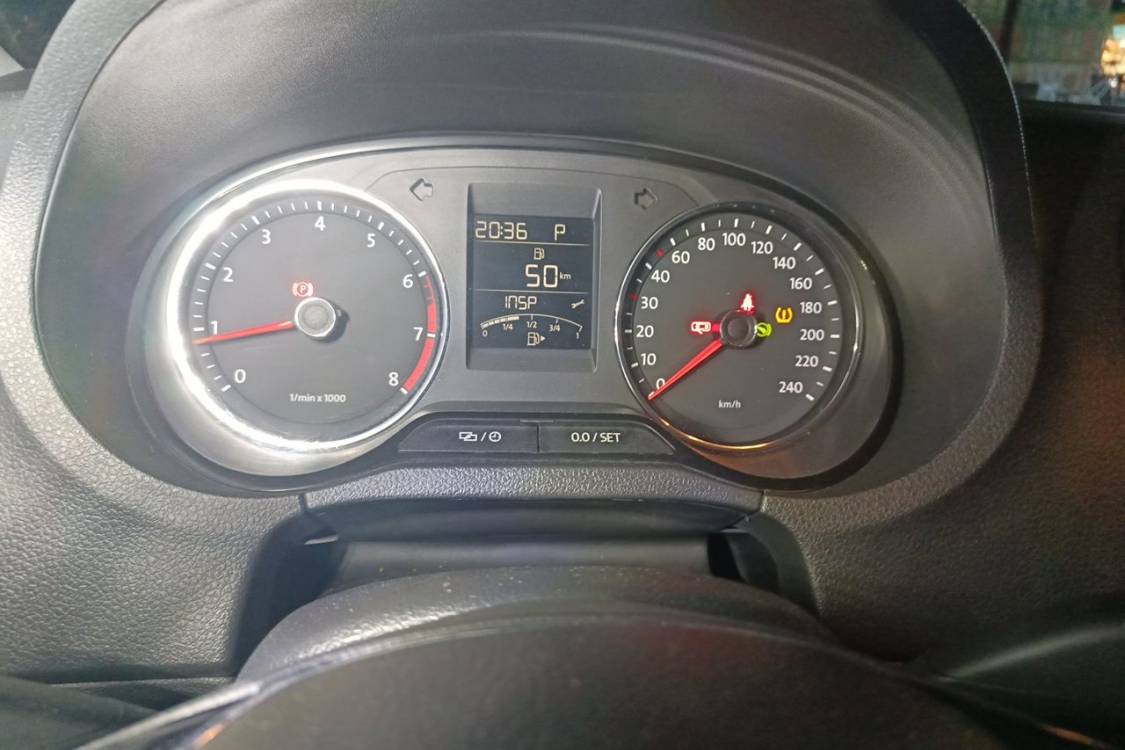 Volkswagen Polo 2014 car image #24