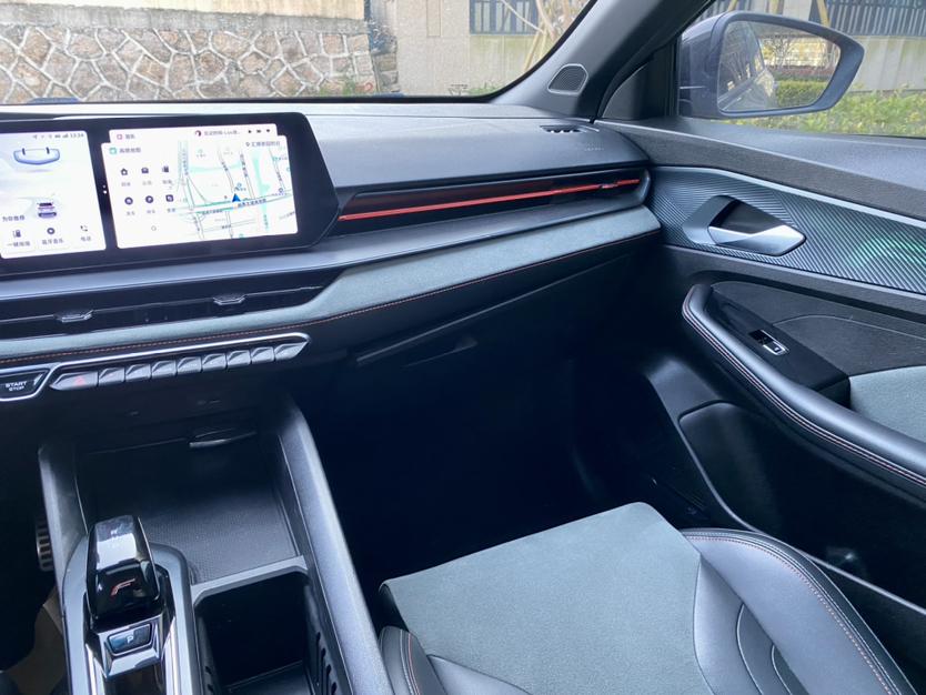 GEELY Binray 2022 car image #7